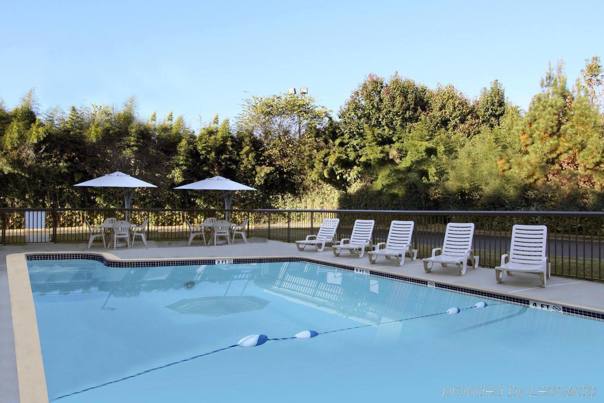 Hampton Inn Медісон Екстер'єр фото