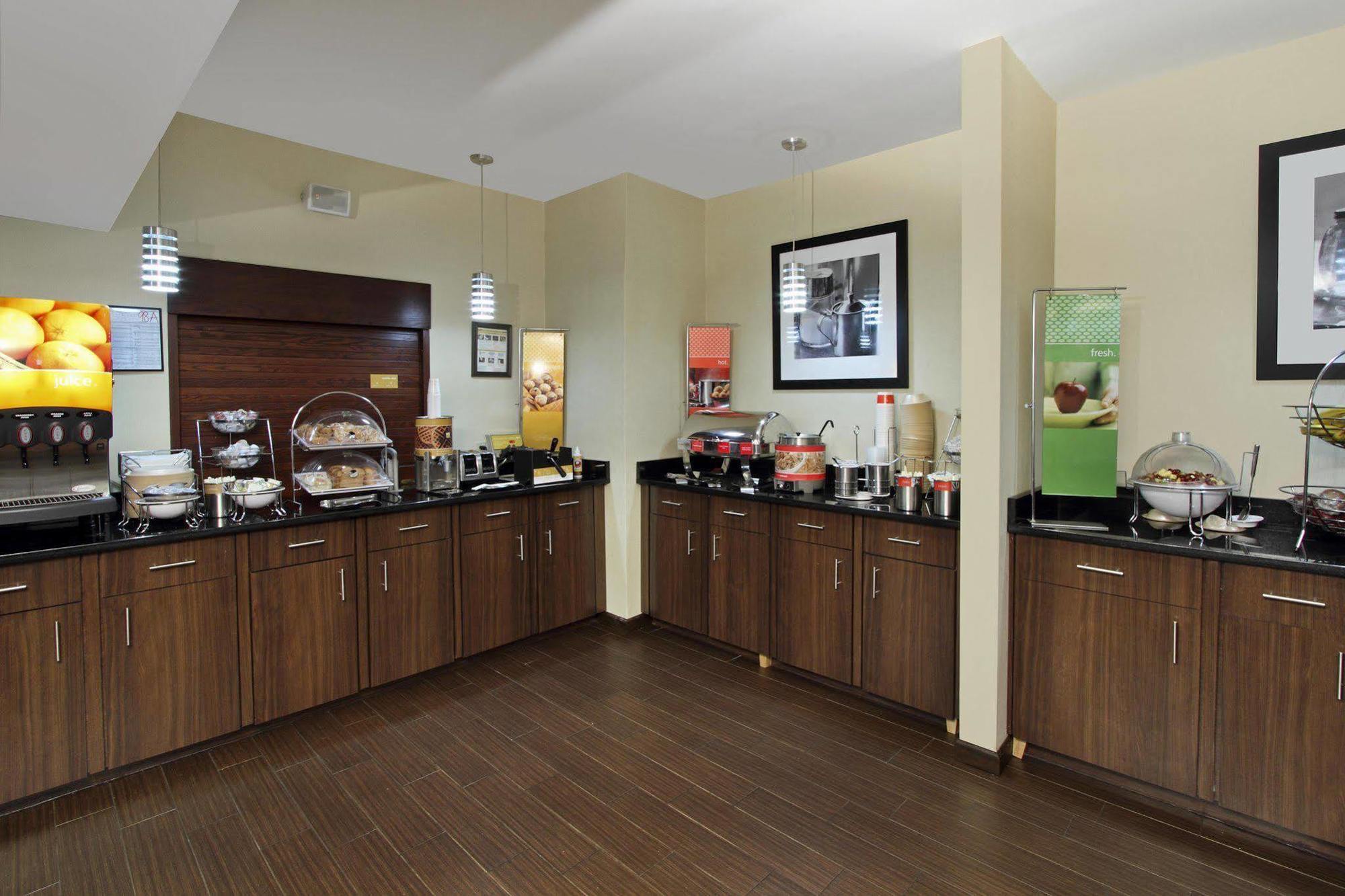 Hampton Inn Медісон Екстер'єр фото